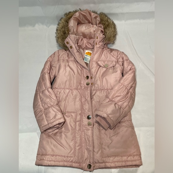 Girls C&C California size 8 pink jacket. - Picture 1 of 5